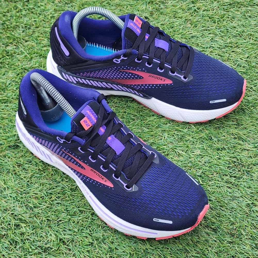 BROOKS ADRENALINE GTS 22 - Women's  Sneakers - SIZE 9B (( No Insoles))